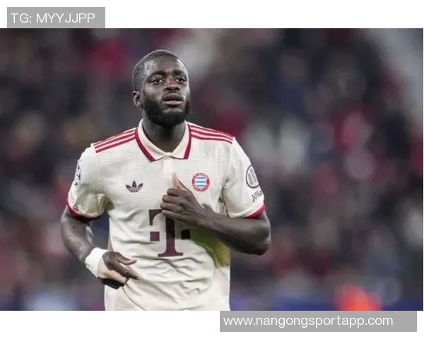 拜仁与于帕续约面临签字费分歧同时关注格伊转会动态