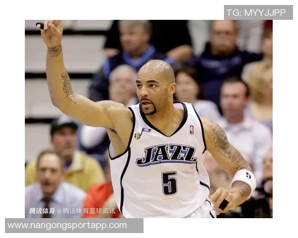 卡梅隆布泽尔砍下35分9板3助助力球队战胜阿肯色大学